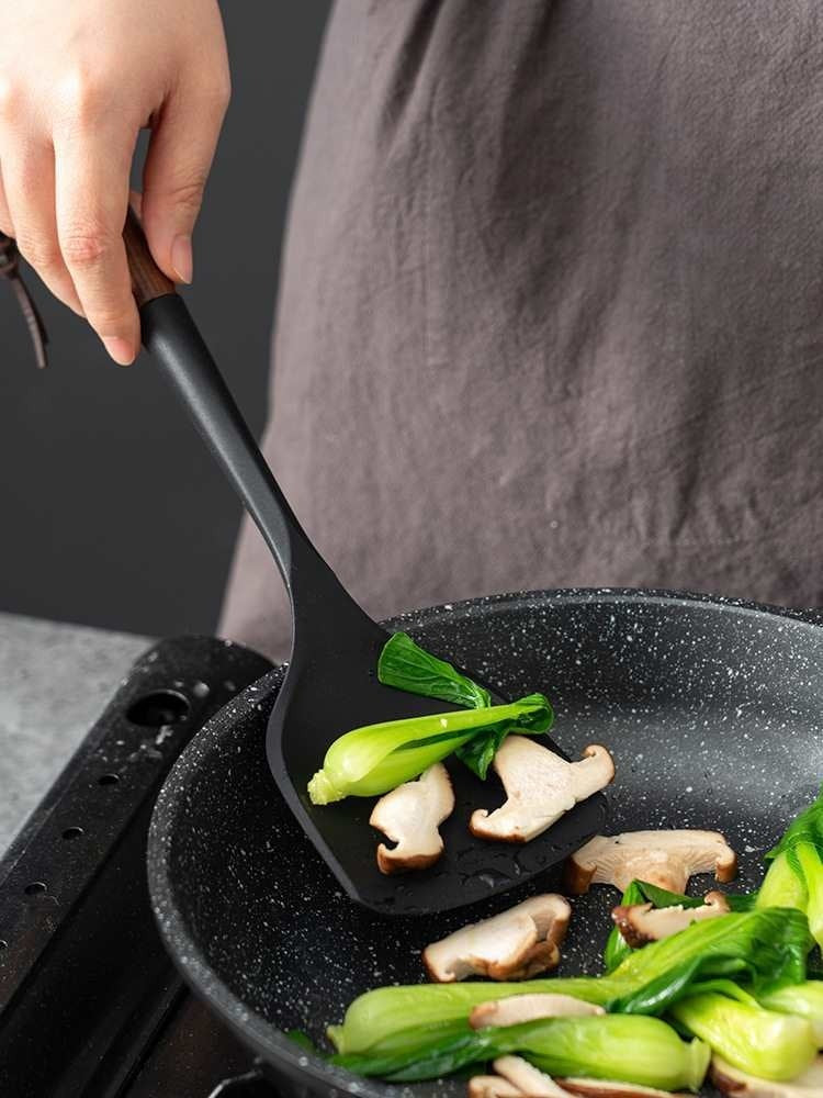 Wooden Handle Silicone Kitchenware