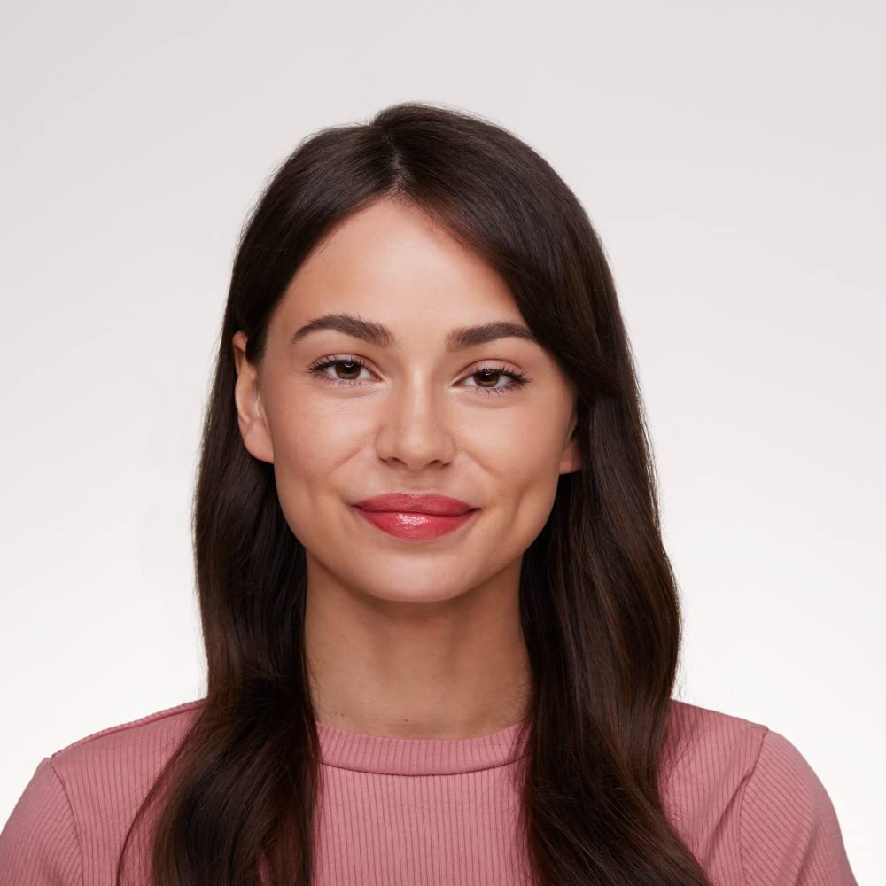 essence Hydrating Nude Lipstick 303 Delicate