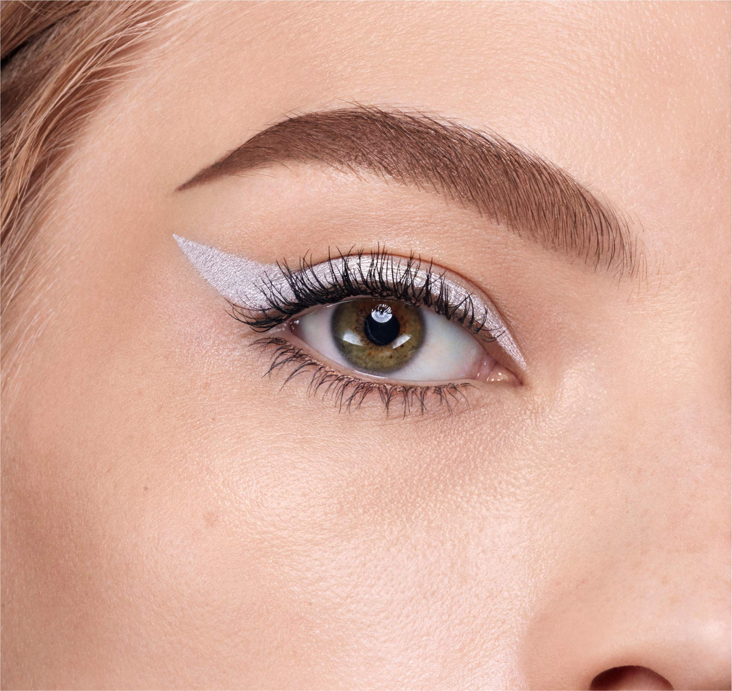 Covergirl Exhibitionist Mascara #810 Black Brown 9Ml