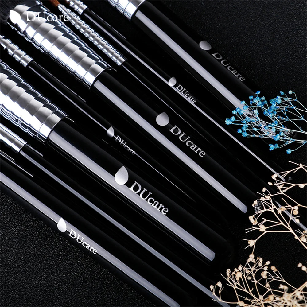 Ducare Makeup Brushes 11Pcs Professional Makeup Brush Set Foundation Powder Blush Eyeshadow Eyebrow Blending Brushes with Holder