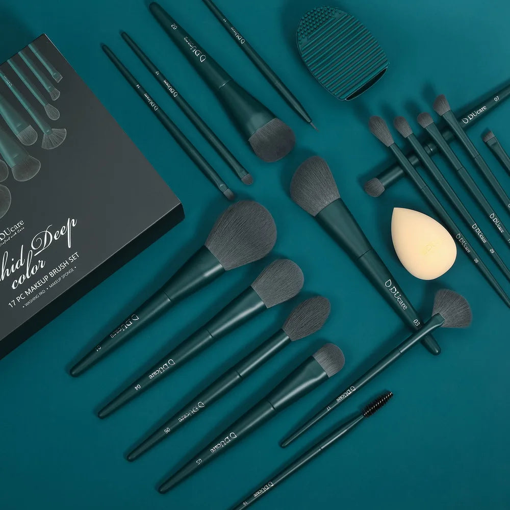 DUcare Professional Makeup Brushes kits Synthetic Hair 17Pcs with Sponge & cleaning tools Pad for Cosmetics Foundation Eyeshadow