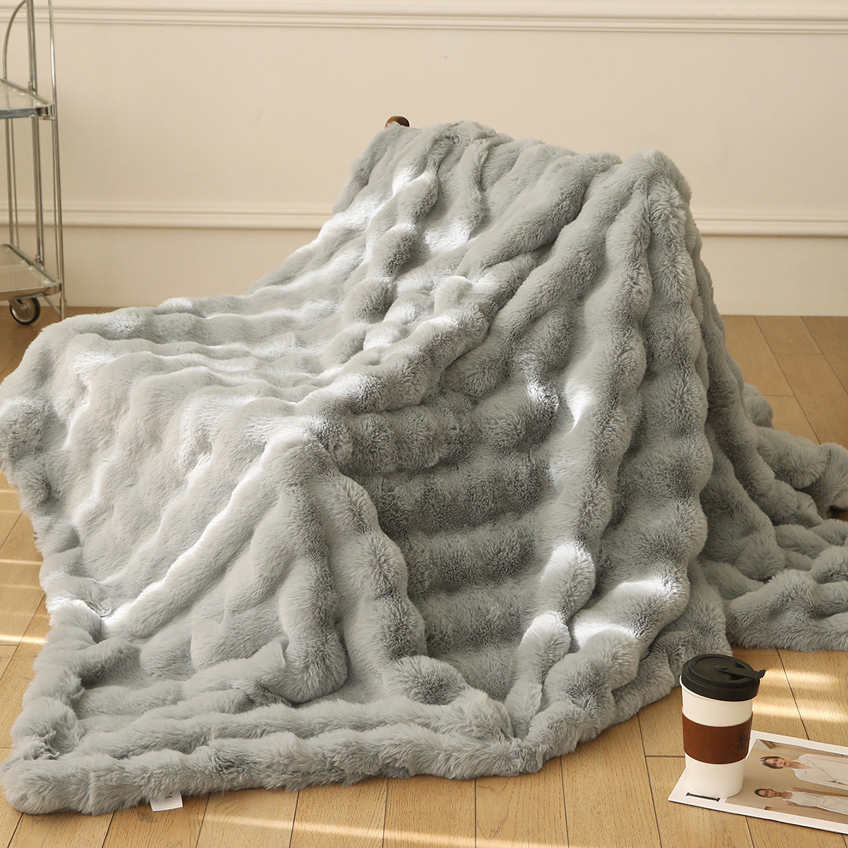Polyester Rabbit Bubble Velvet Thickened Nap Blanket Quilt