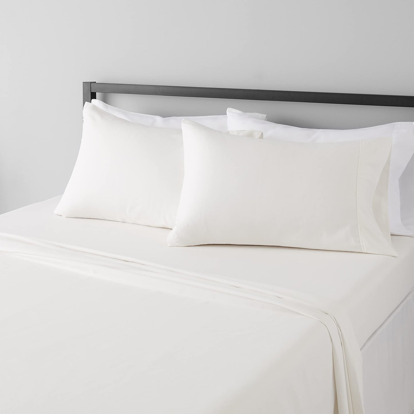 Lightweight Super Soft, Wrinkle-Free, Breathable Microfiber 4 Piece Bed Sheet Set with 14-Inch Deep Pockets, King, Cream, Solid
