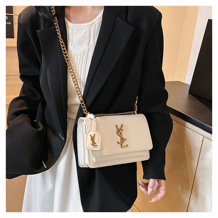 2025 Best Selling Luxury Women's Chain Crossbody Bag - Spacious Square Shoulder Bag With Phone Compartment For Commuters