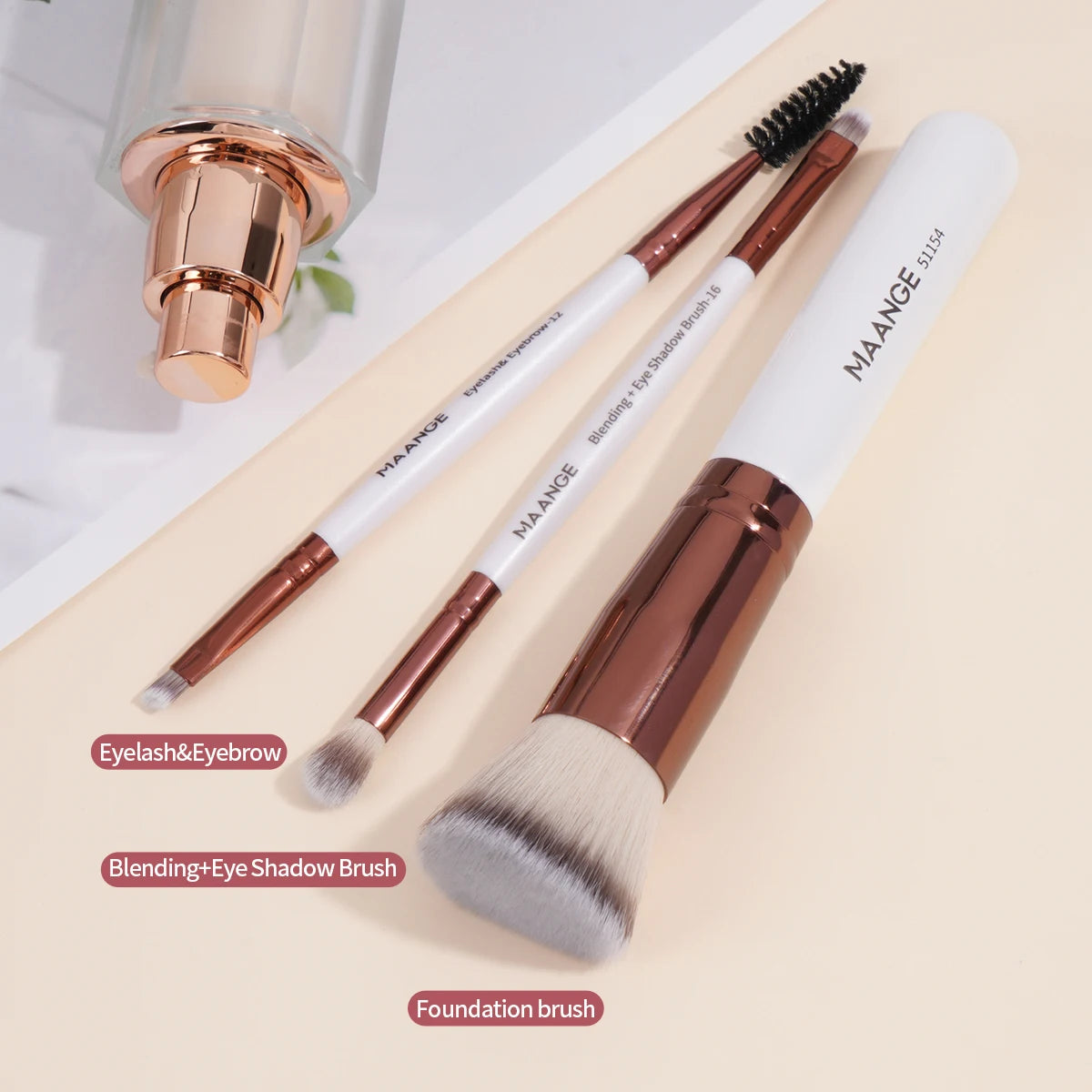 MAANGE 3PCS Makeup Brushes Set Foundation Concealer Brush Eyelashes Brush Eyeshadow Brush Blending Soft Bristles Makeup Tools